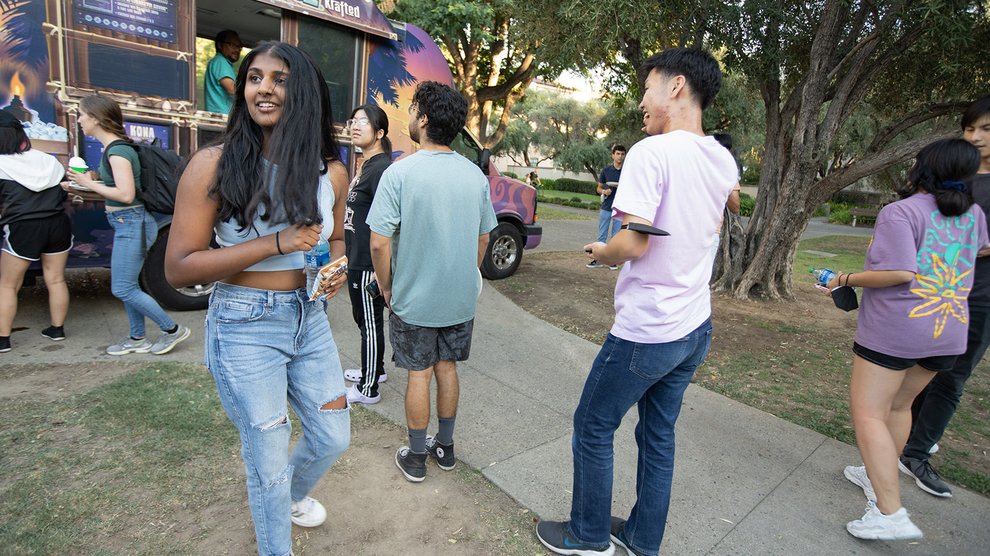 Students at TechFest get treats from the Kona Ice truck