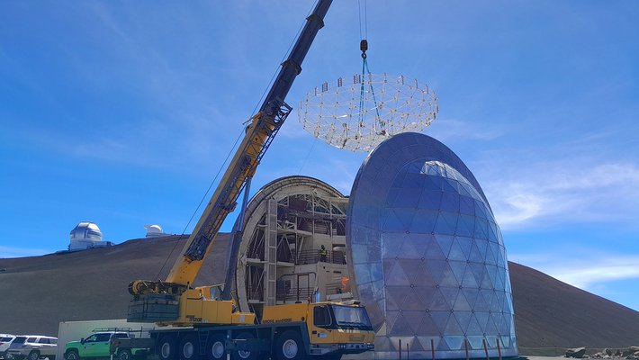 Lifting of the primary mirror truss off the telescope base.