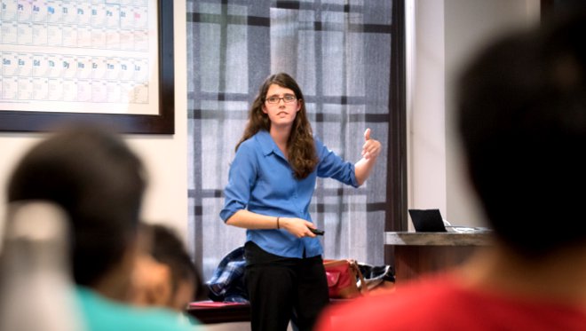 Graduate student Kelsey Boyle, who is co-teaching (with Rebekah Silva), a tutorial course on DNA and cancer for the newly reinvented Chemistry 101. Photo/Caltech
