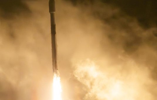 The Sentinel-6B satellite lifts off aboard a SpaceX Falcon 9 rocket