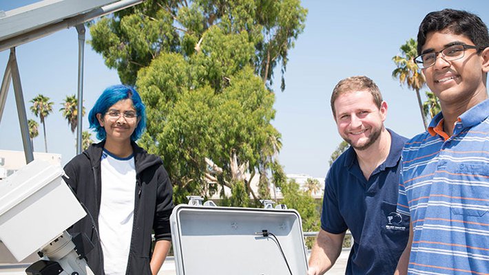Photo of students with Institute mentor