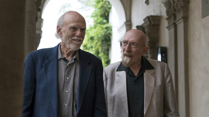 photo of Nobel Laureates Barry Barish and Kip Thorne