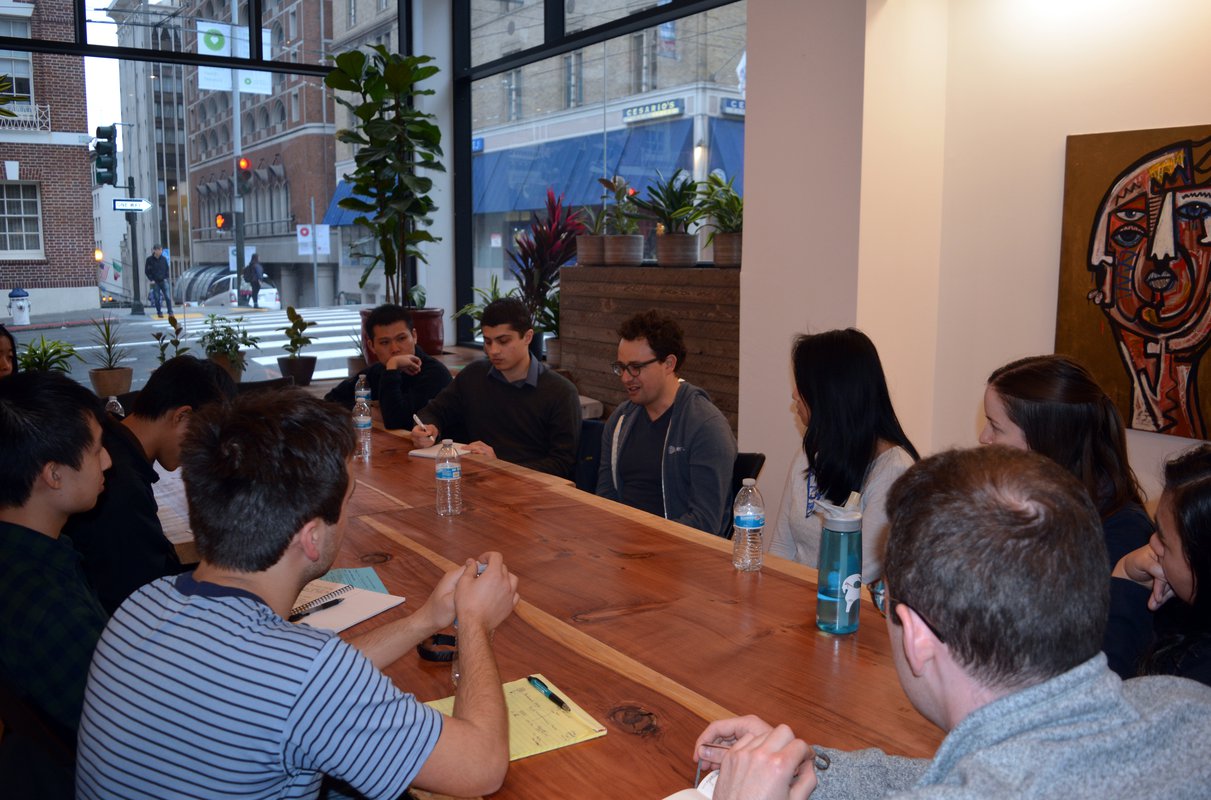  In San Francisco, students join a roundtable discussion with Dario Amodei (EX ’05) from Open AI.