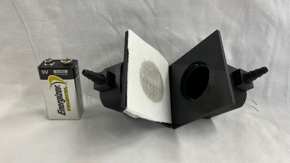 Student-made black carbon sensor