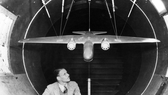 archive photo of the GALCIT wind tunnel