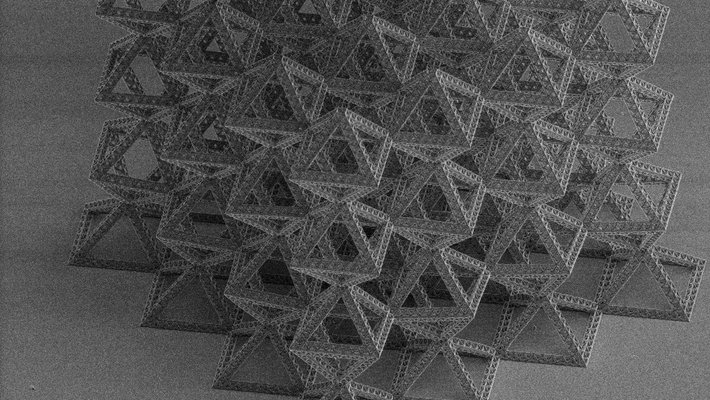 Nanotruss