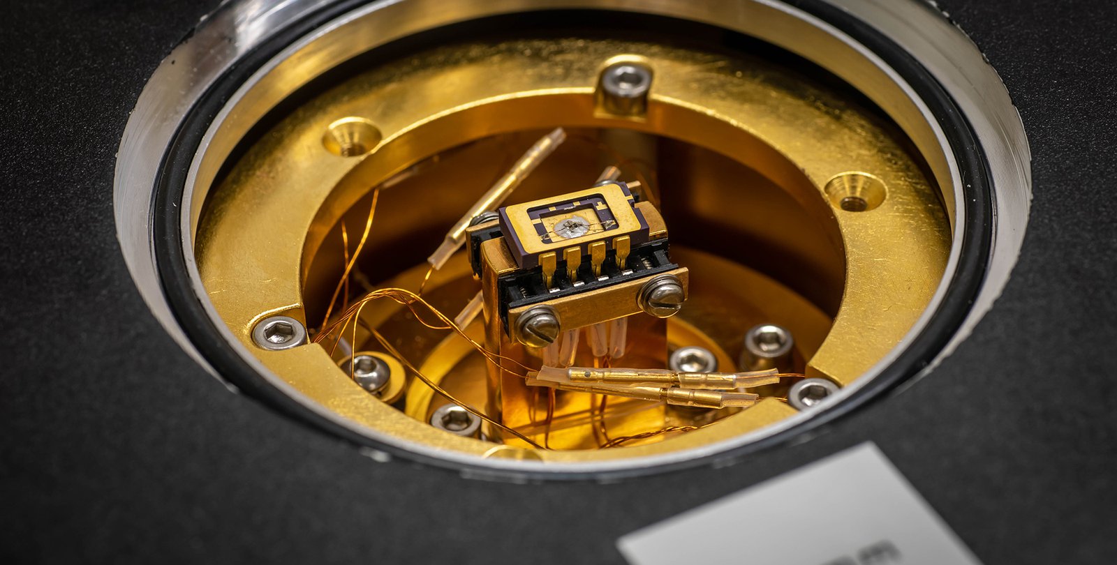 Image of lithium osmate sample