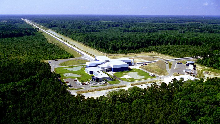 aerial photo of the LIGO facility in Livingston, Lousiana