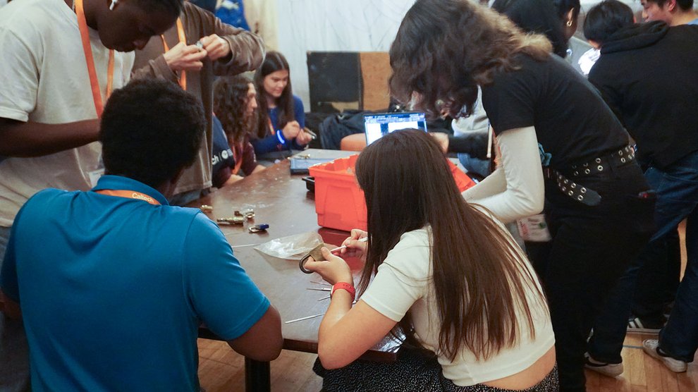 Students learn lock picking at Blacker House