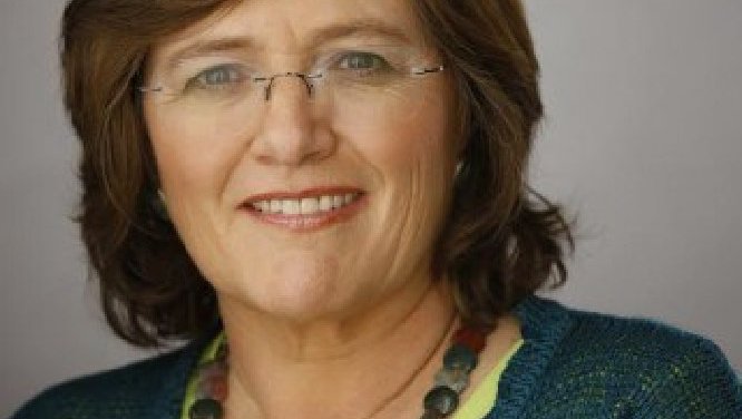 Photo of Dr. Lucy Jones