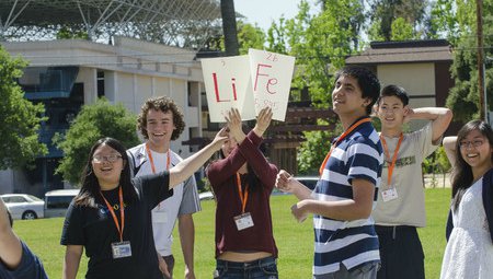 Students explore Caltech life during Prefrosh Weekend.