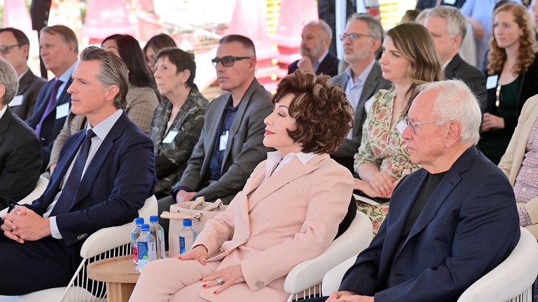 Stewart and Lynda Resnick in audience