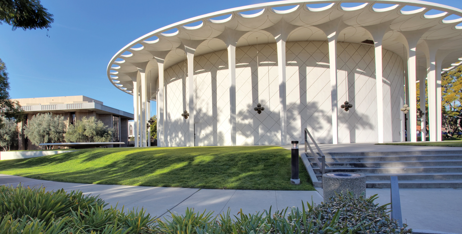 Beckman Auditorium external shot