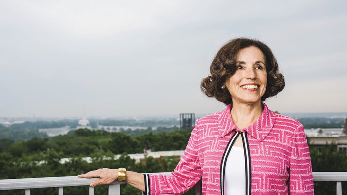 Headshot of France Córdova