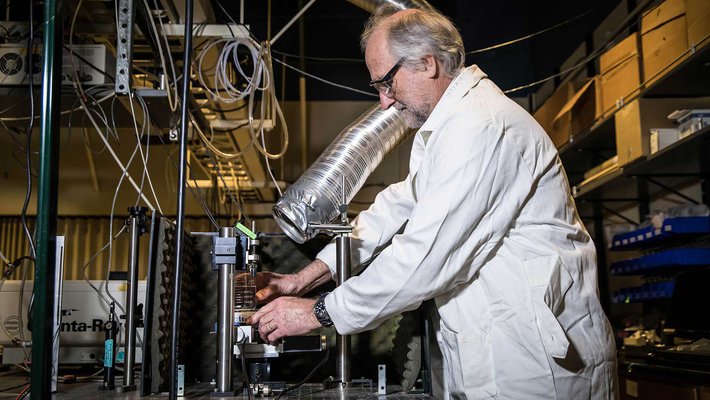 Picture of Jay Winkler in the lab.