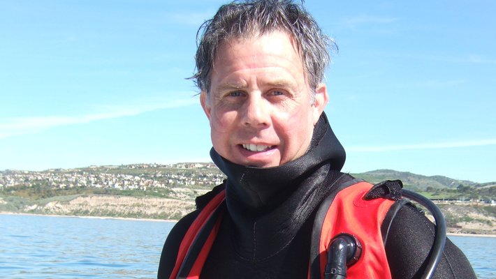 Patrick Leahy, a staff member at the Kerckhoff Marine Laboratory, retired from Caltech on March 1 after 45 years of service.