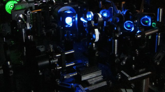 An optical bench in the Faraon lab.