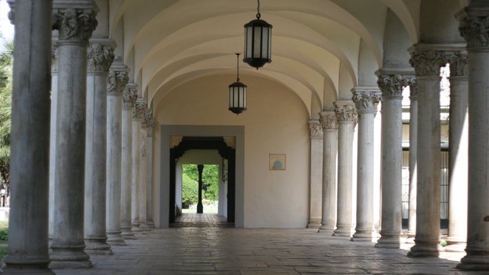 Columns along a covered walkway